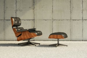 lounge-chair-de-charles-et-ray-eames