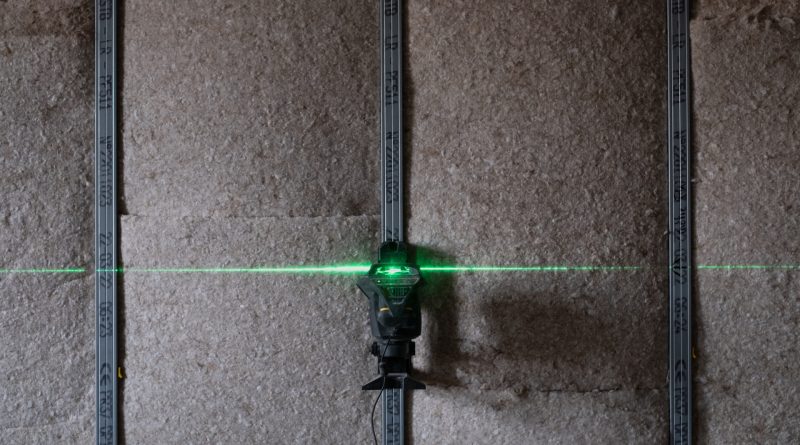 Niveau laser à pente : l'outil idéal pour des mesures précises et simplifiées
